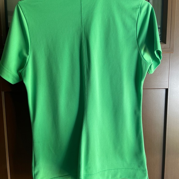 Nike women’s golf polo.  Size M Tour Performance dri-fit - Picture 4 of 6